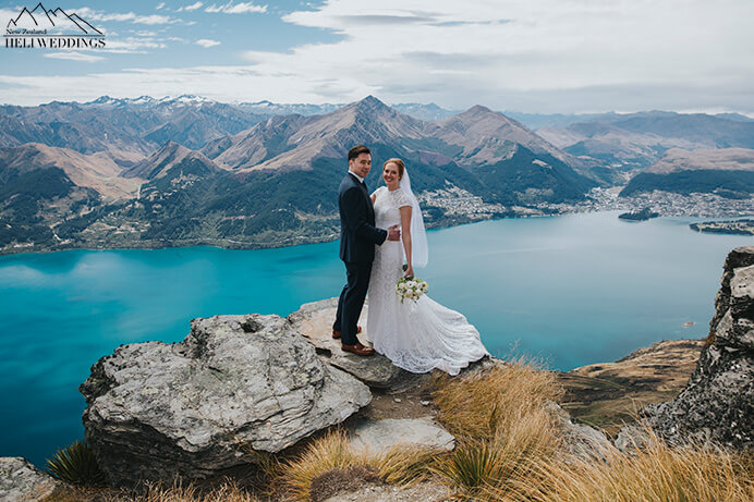 Queenstown wedding packages, Wedding photography on The Ledge, red haired bride, tall bride