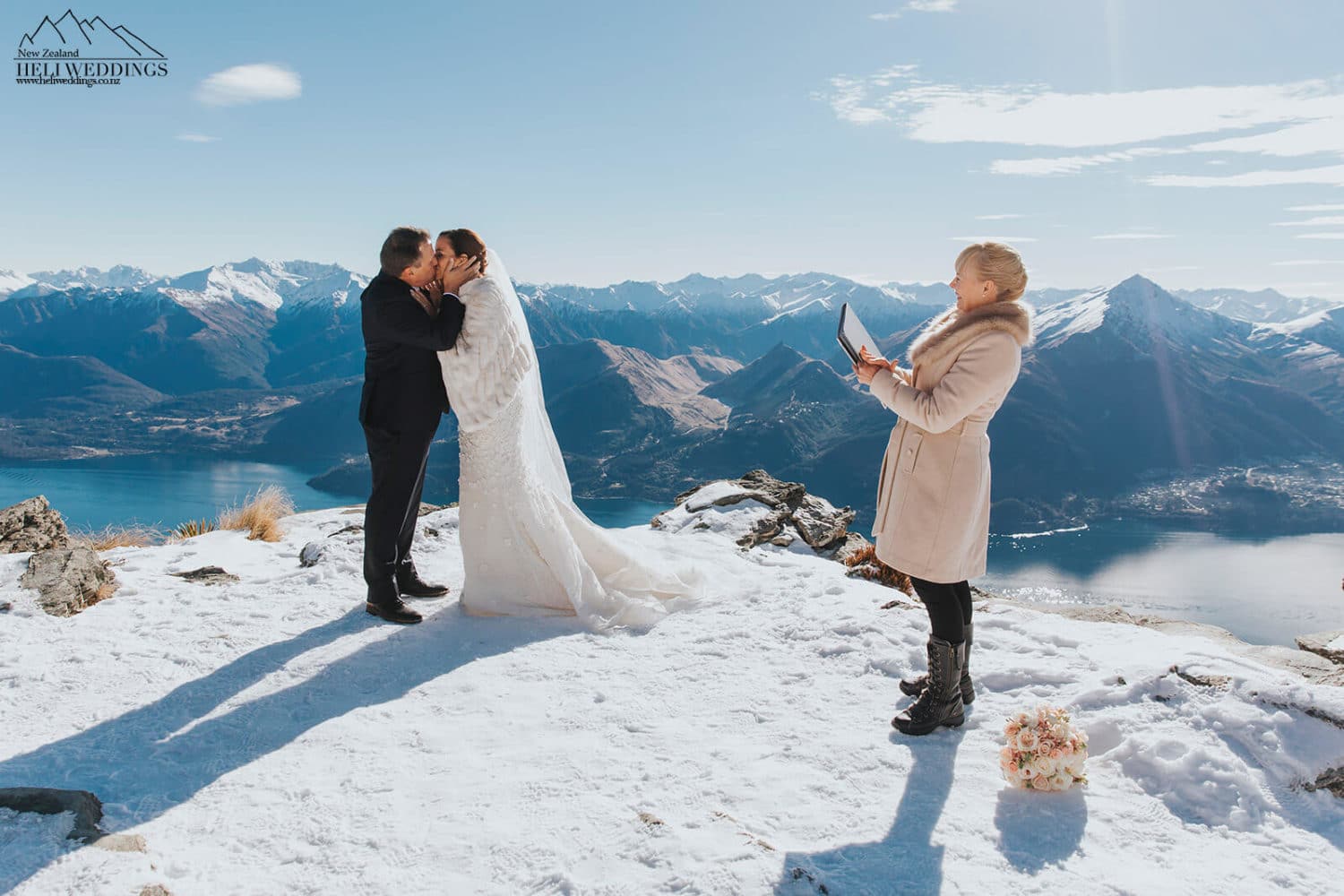 Winter wedding ceremony in the snow