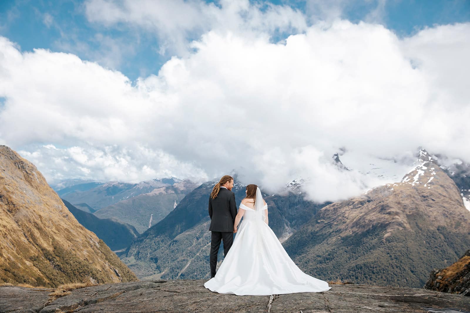 Milford Sounds Heli Wedding Package with ceremony at Lake Erskine