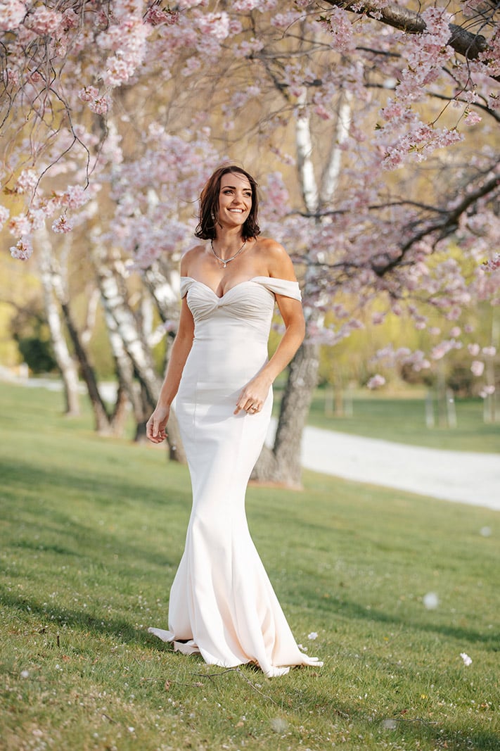 Wedding photos with Spring blossoms in Queenstown NZ