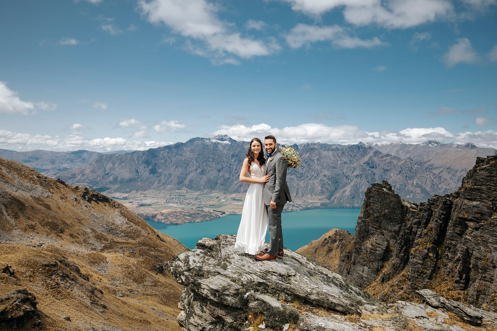 Family Heli Wedding with Helicopter in Queenstown with black wedding dress