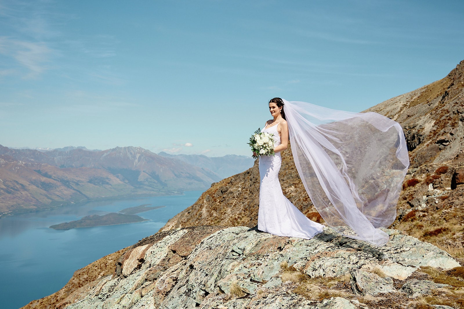 Queenstown Elopements Photography on a Heli Wedding