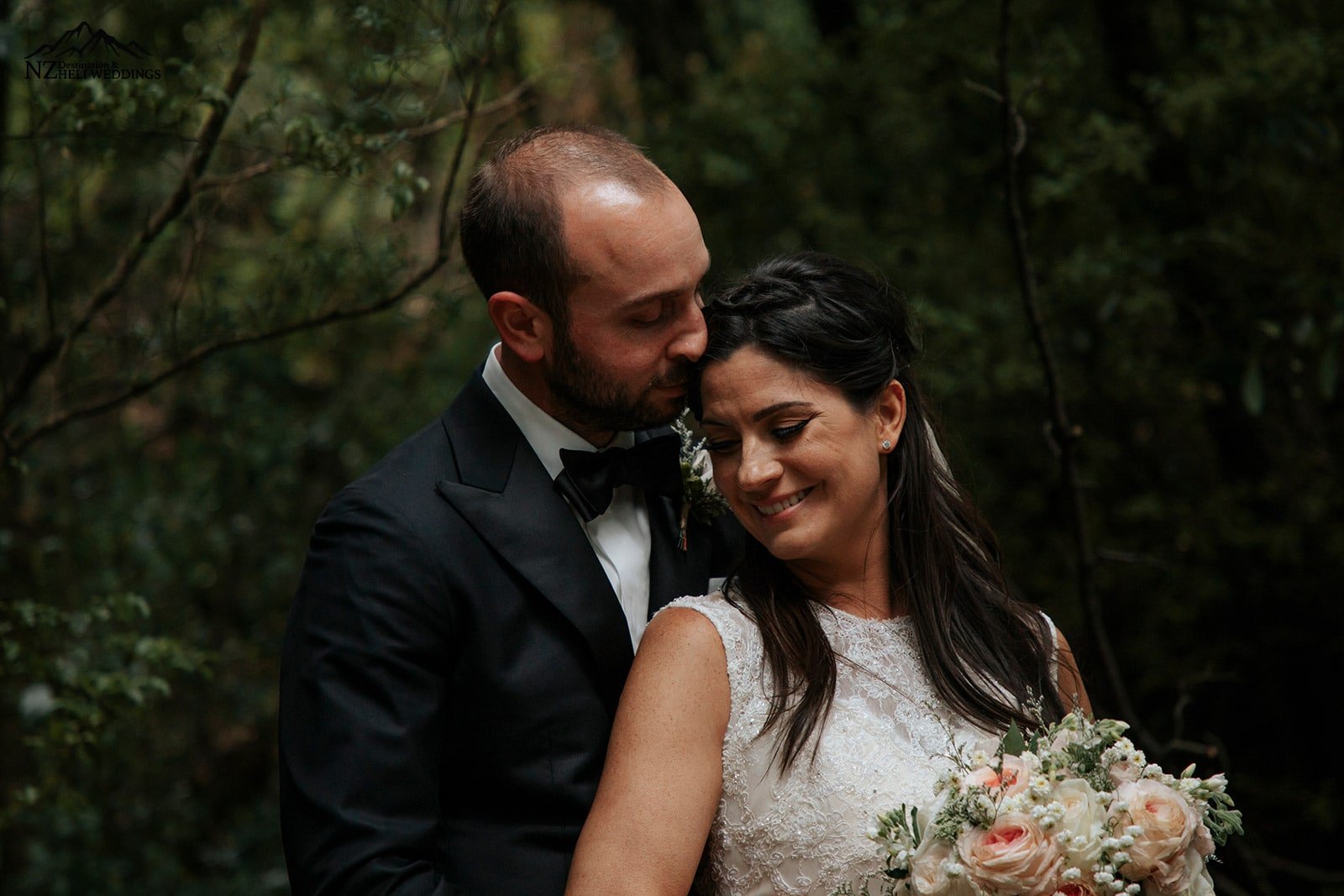 Heli Wedding bride and groom in Queenstown