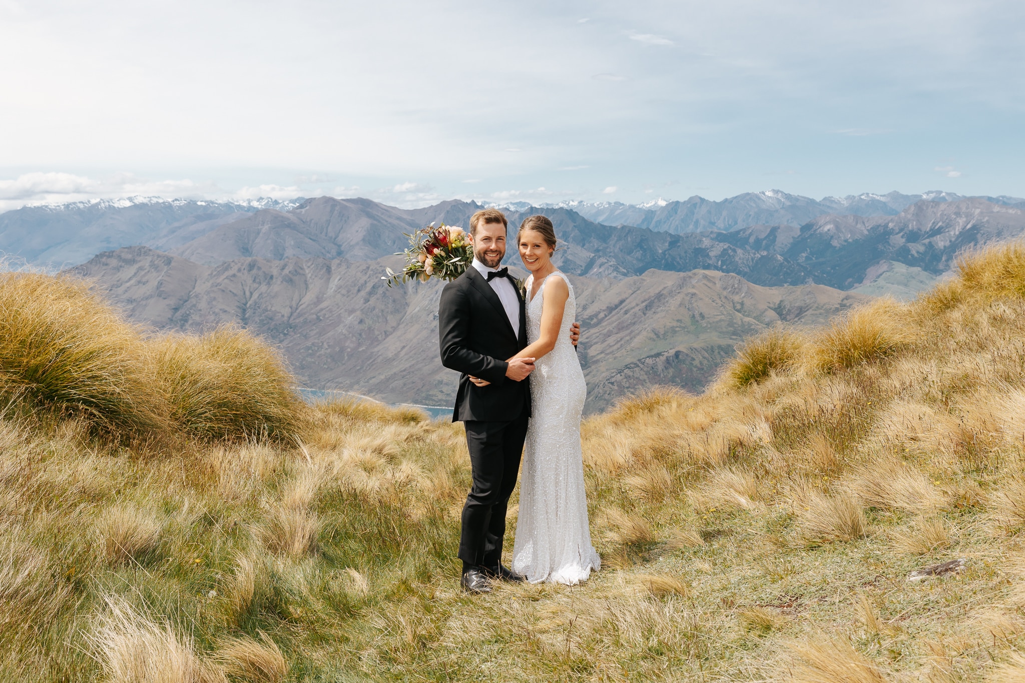 Luxury Elopement wedding in Queenstown New Zealand with helicopter wedding on Coromandel Peak
