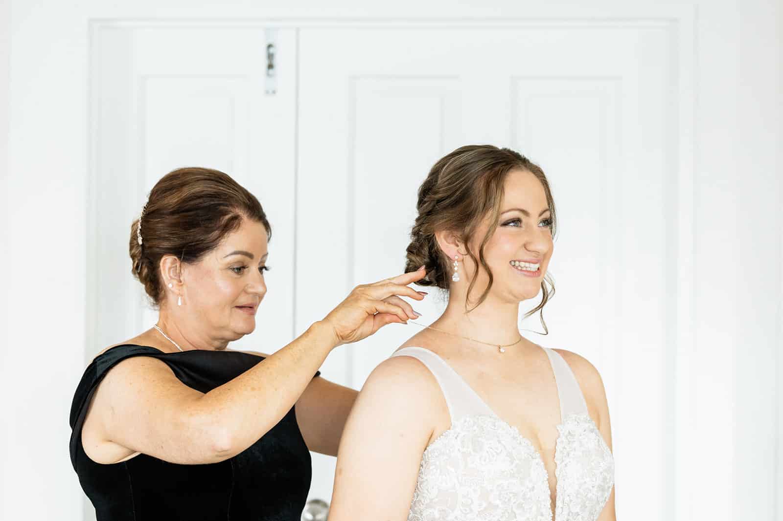 Bride getting ready for wedding in Queenstown