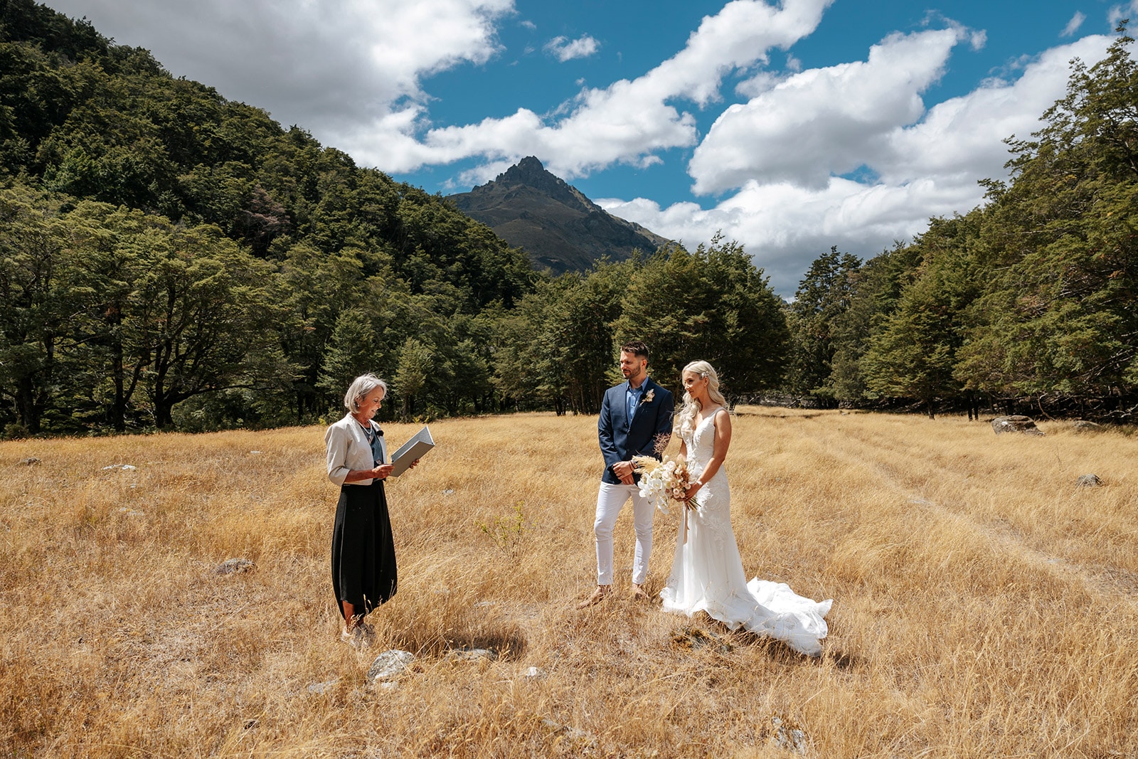 Heli Wedding in a beautiful valley in Queenstown, secret wedding locations