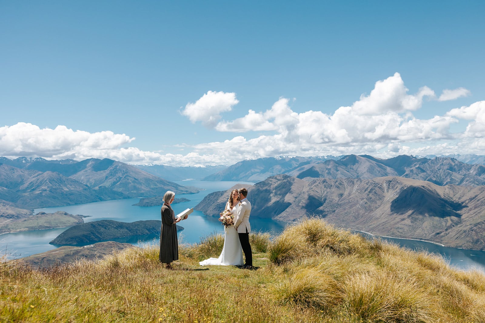 Heli Wedding ceremony on Coromandel Peak, Mt Roy, New Zealand