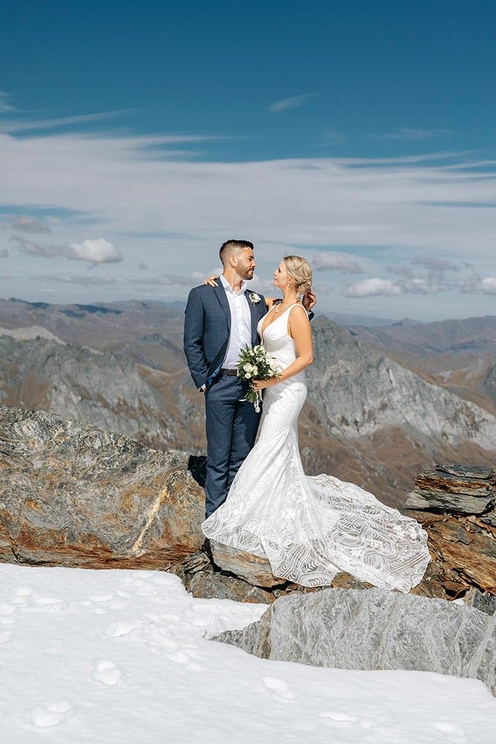 Heli Wedding at the glaciers, Heli Elopment and adventure wedding