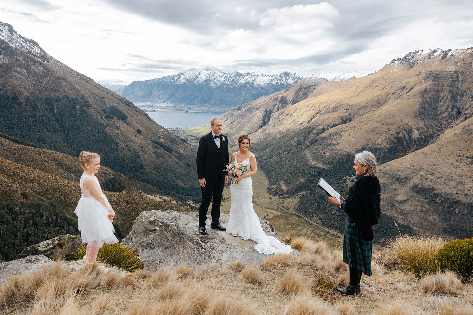 Heli Winter wedding ceremony in Queenstown New Zealand
