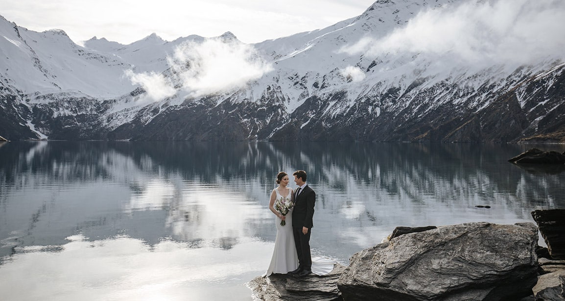Wedding packages with helicopter in Queenstown New Zealand